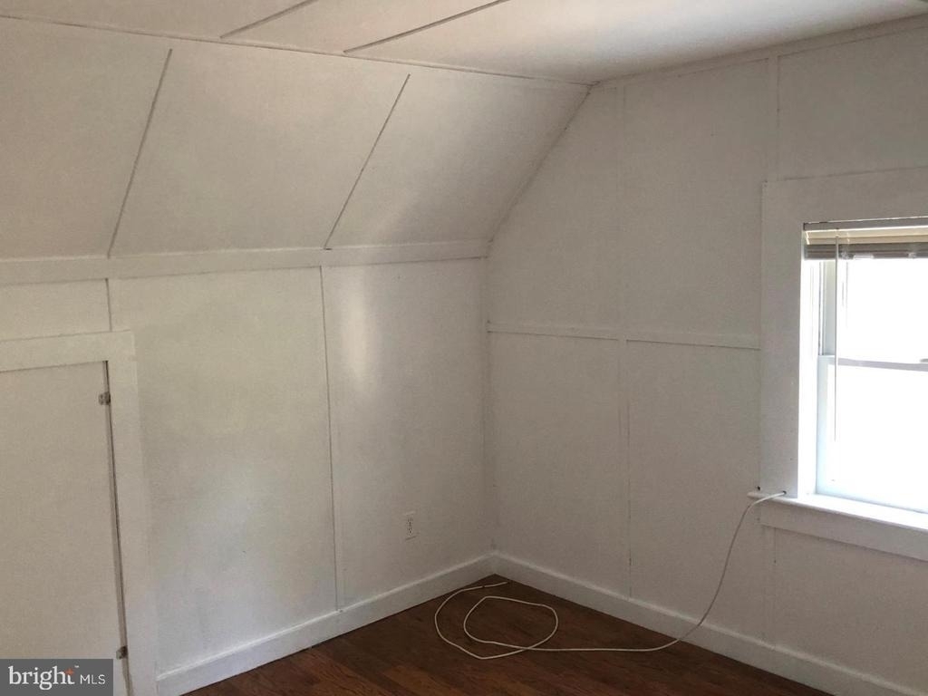 1112 Parkway Avenue - Photo 11