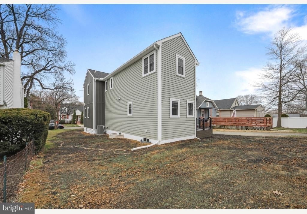 1833 W High Street - Photo 3
