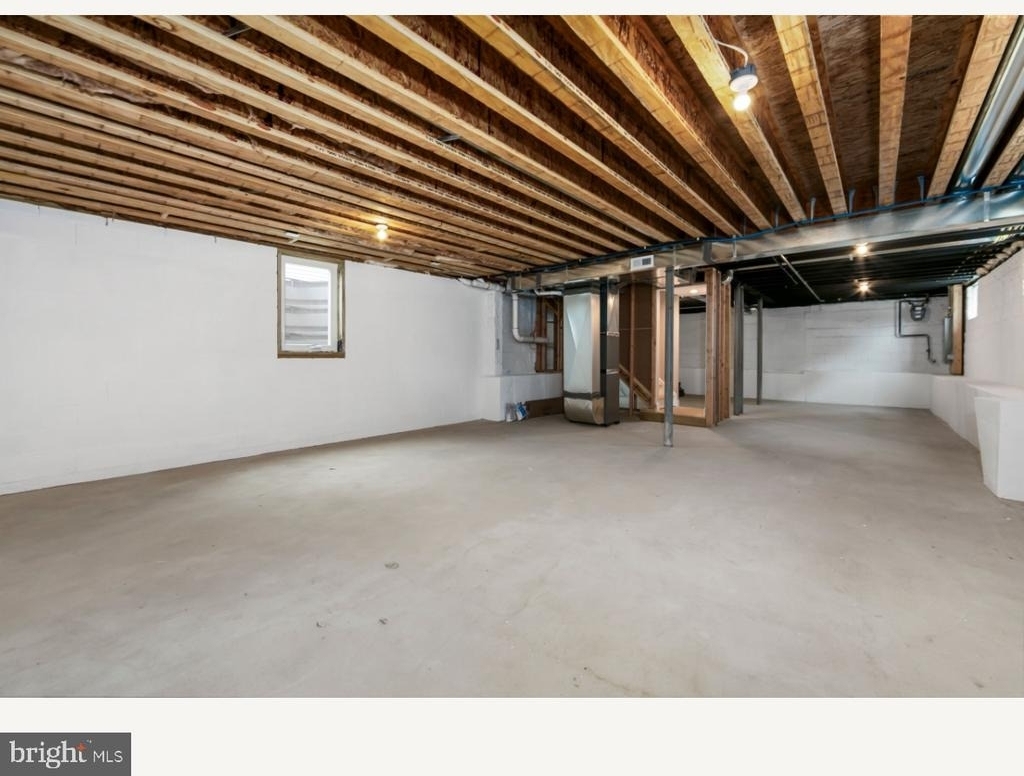 1833 W High Street - Photo 37