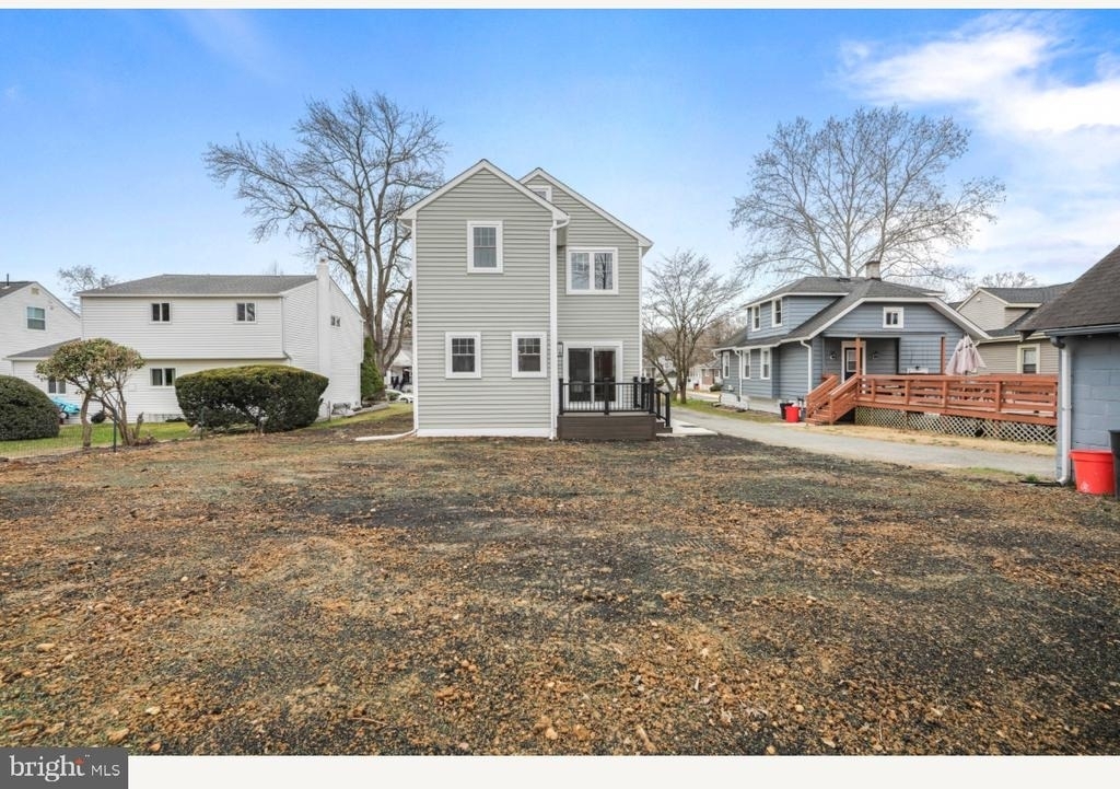 1833 W High Street - Photo 2