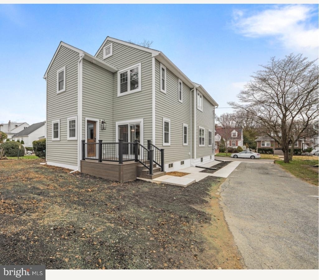 1833 W High Street - Photo 1