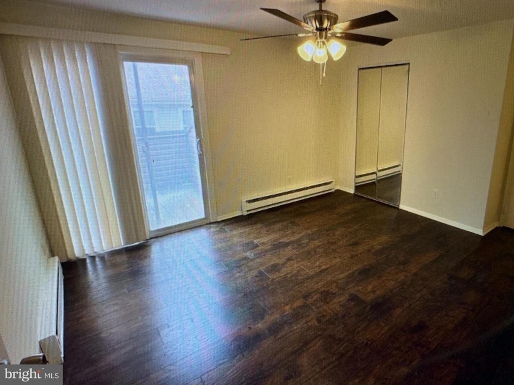 502 Bromley - Photo 6
