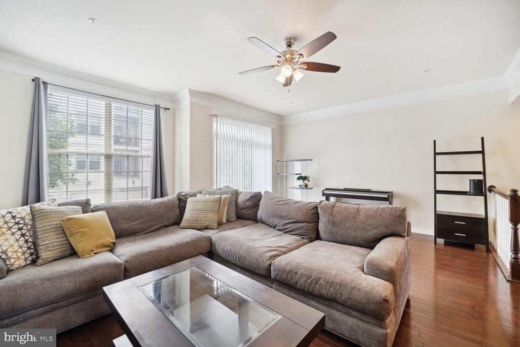 9524 Smithview Place - Photo 8