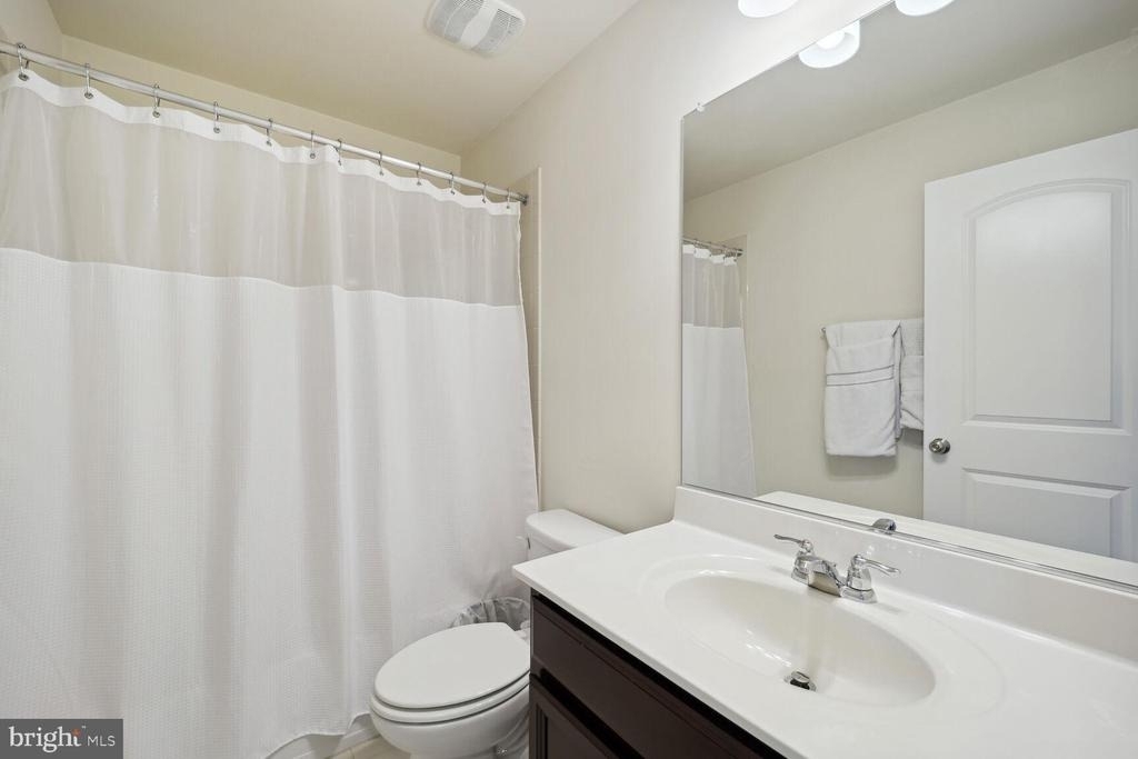 9524 Smithview Place - Photo 20