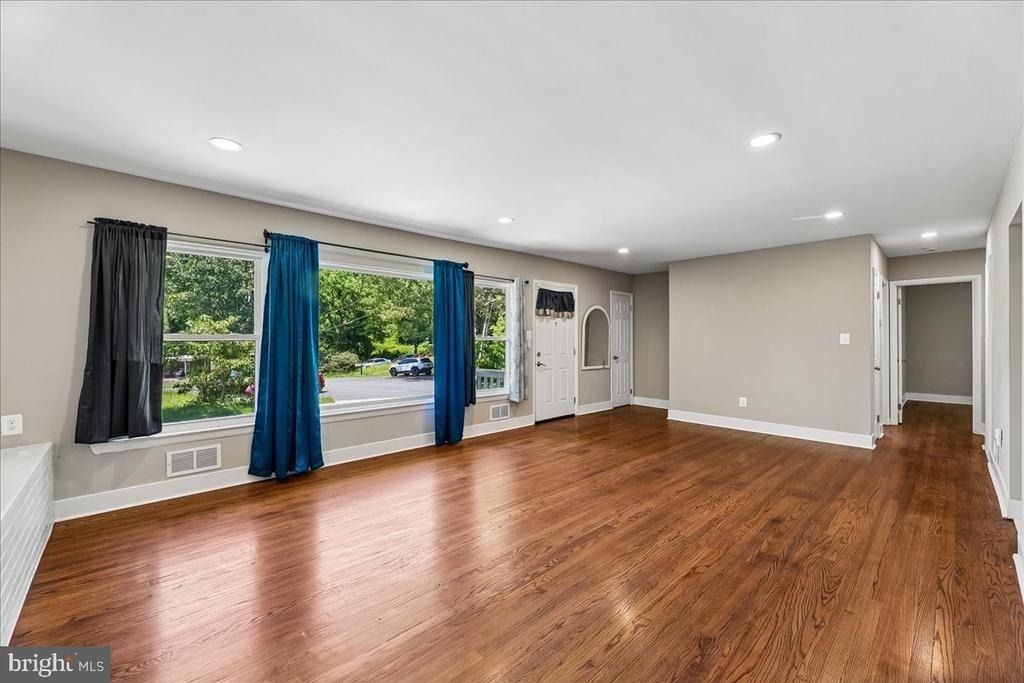 3102 Romain Court - Photo 2