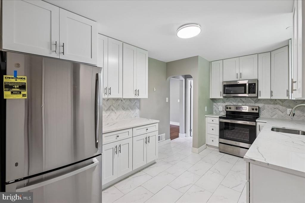 3102 Romain Court - Photo 7