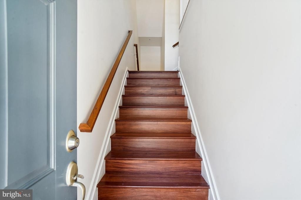 23204 Scholl Manor Way - Photo 1