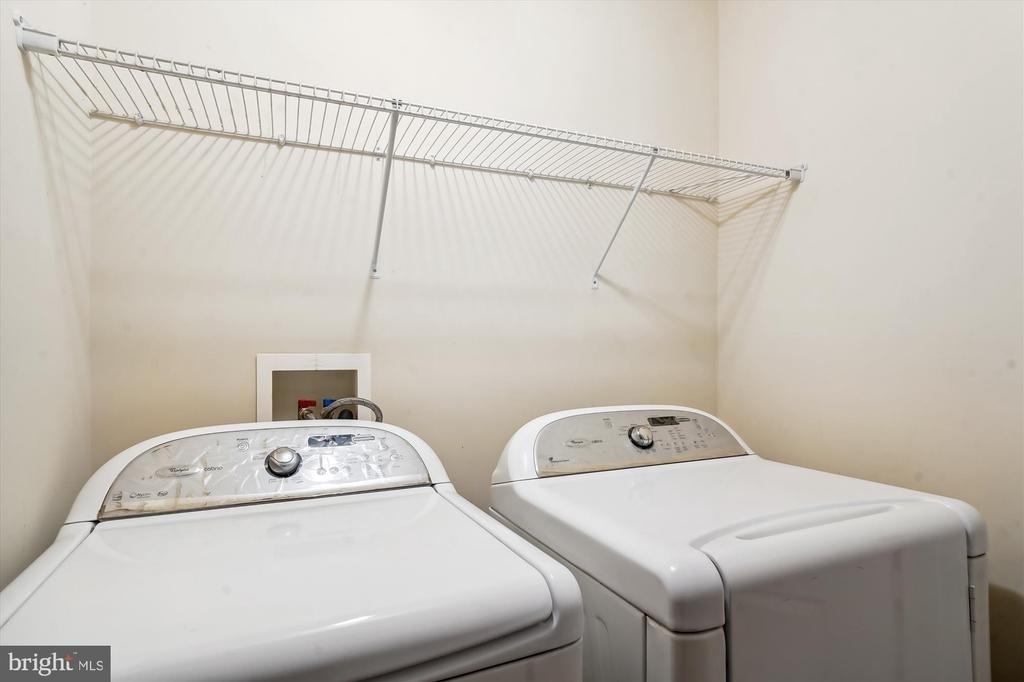 23204 Scholl Manor Way - Photo 17