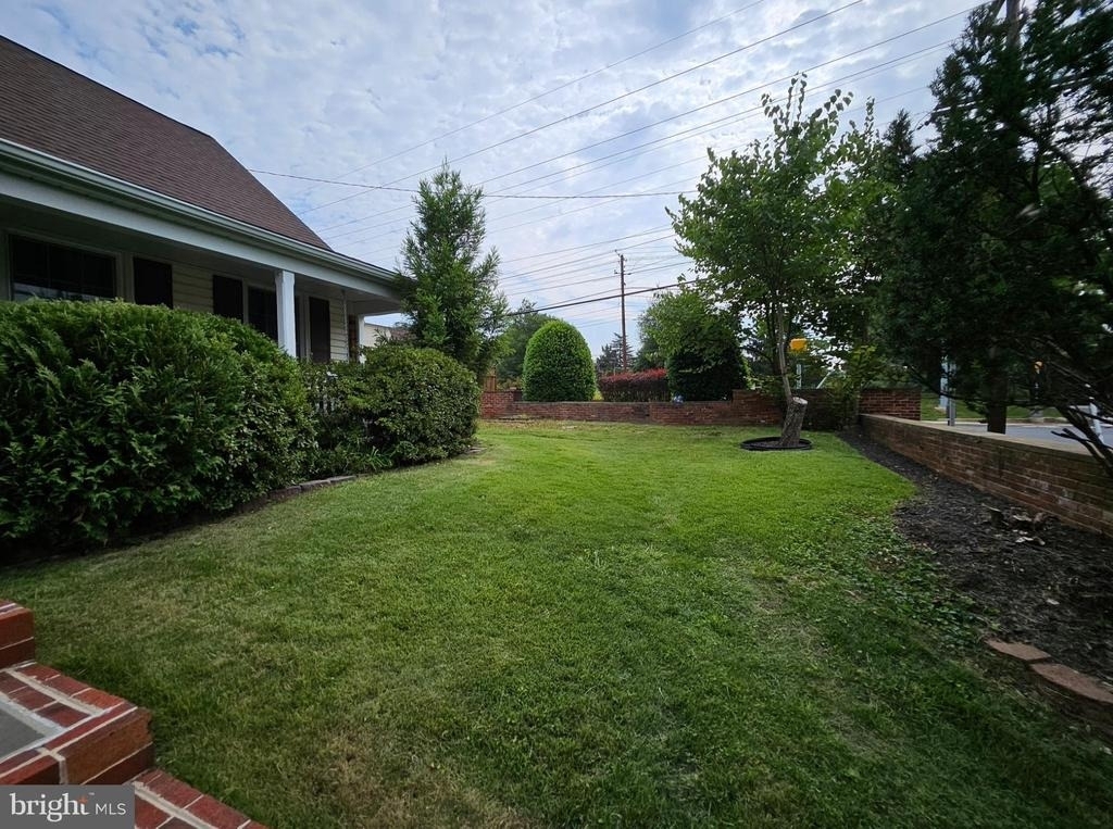 8001 Postoak Road - Photo 1
