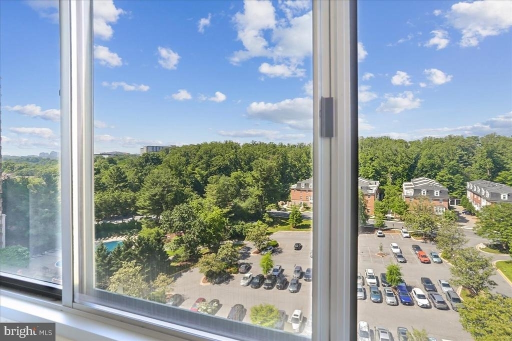 10201 Grosvenor - Photo 18
