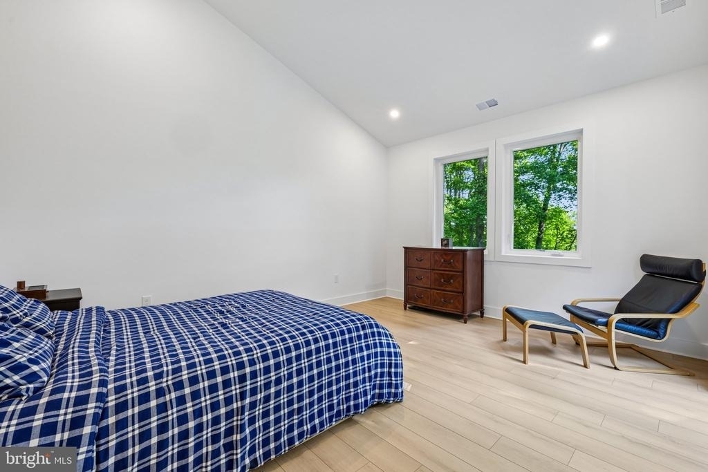 4315 Pinetree Road - Photo 11