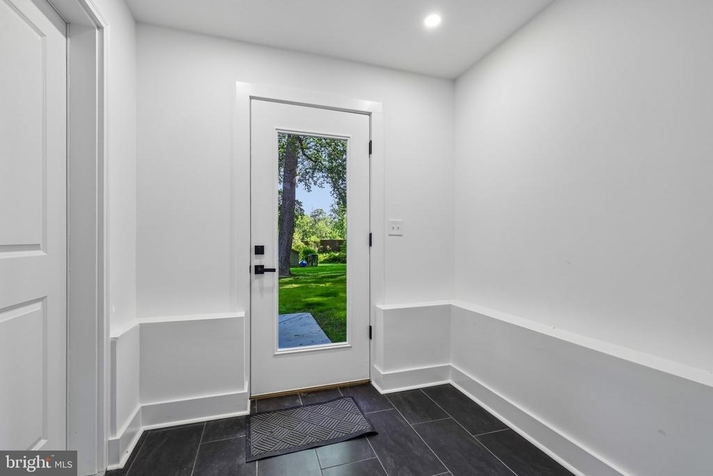 4315 Pinetree Road - Photo 19