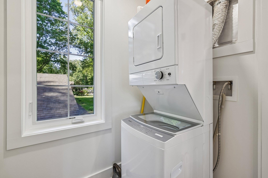 4315 Pinetree Road - Photo 14