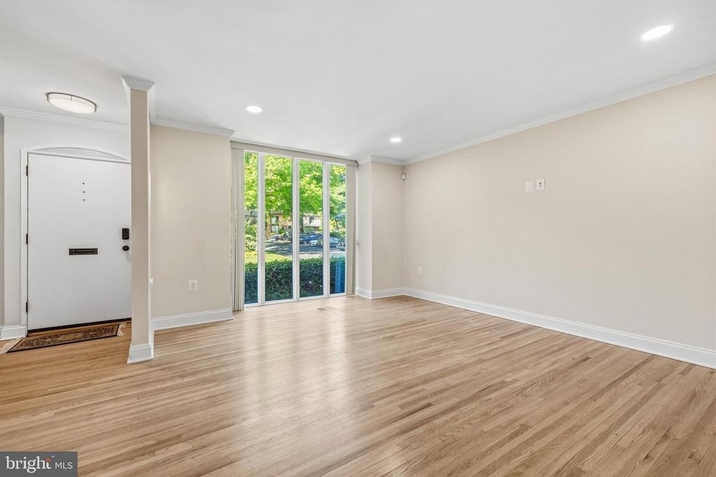 10841 Deborah Drive - Photo 3