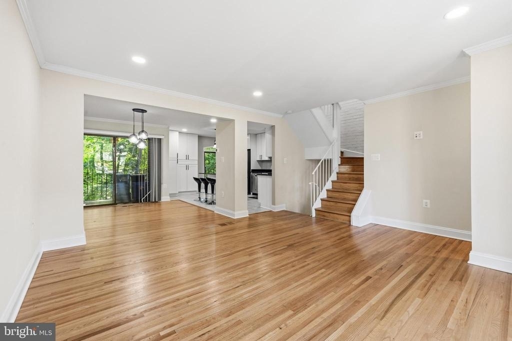 10841 Deborah Drive - Photo 2