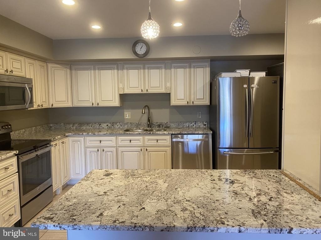 33 Stonehenge Circle - Photo 3