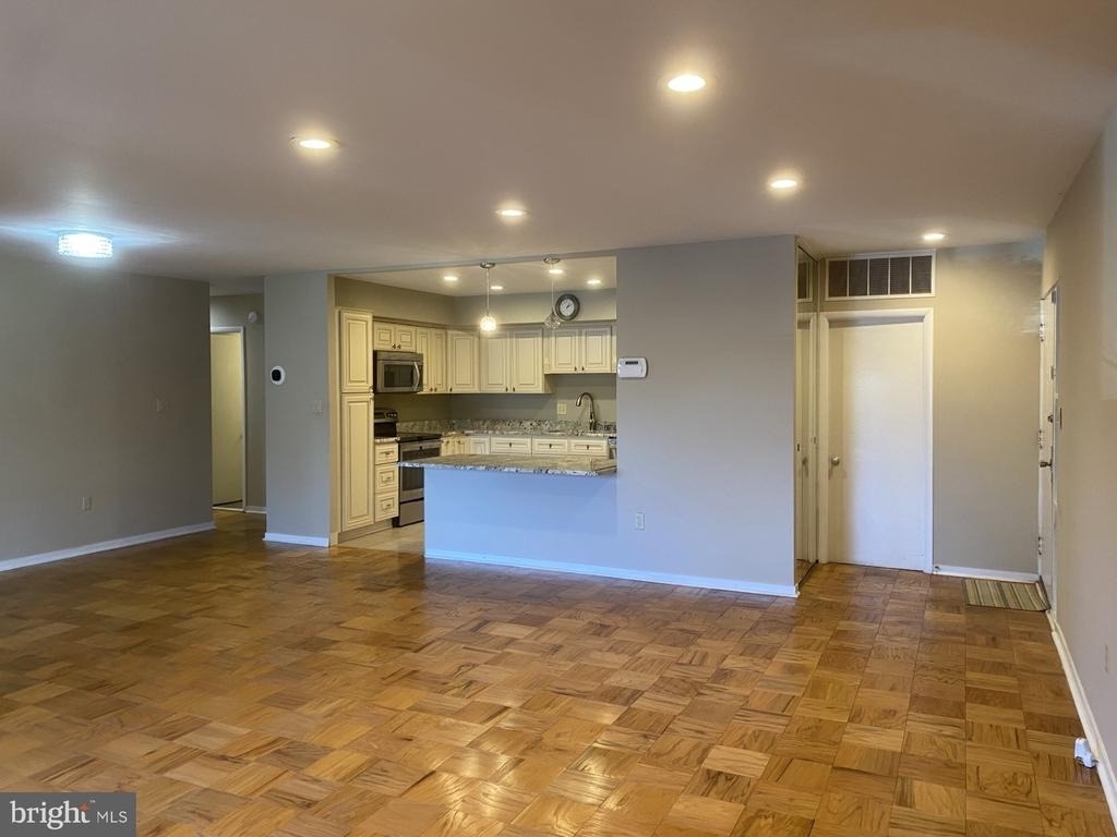 33 Stonehenge Circle - Photo 8