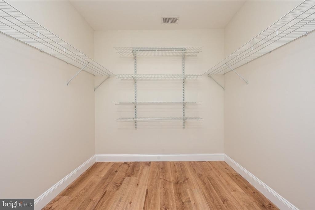 1400 Lower View Court - Photo 16