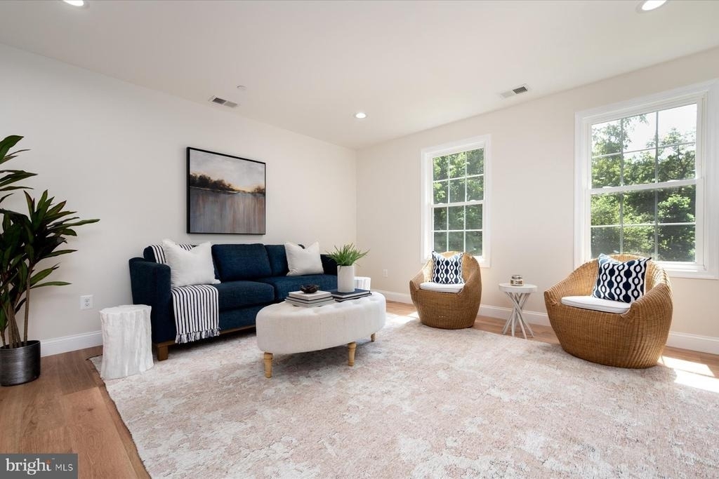 1400 Lower View Court - Photo 9