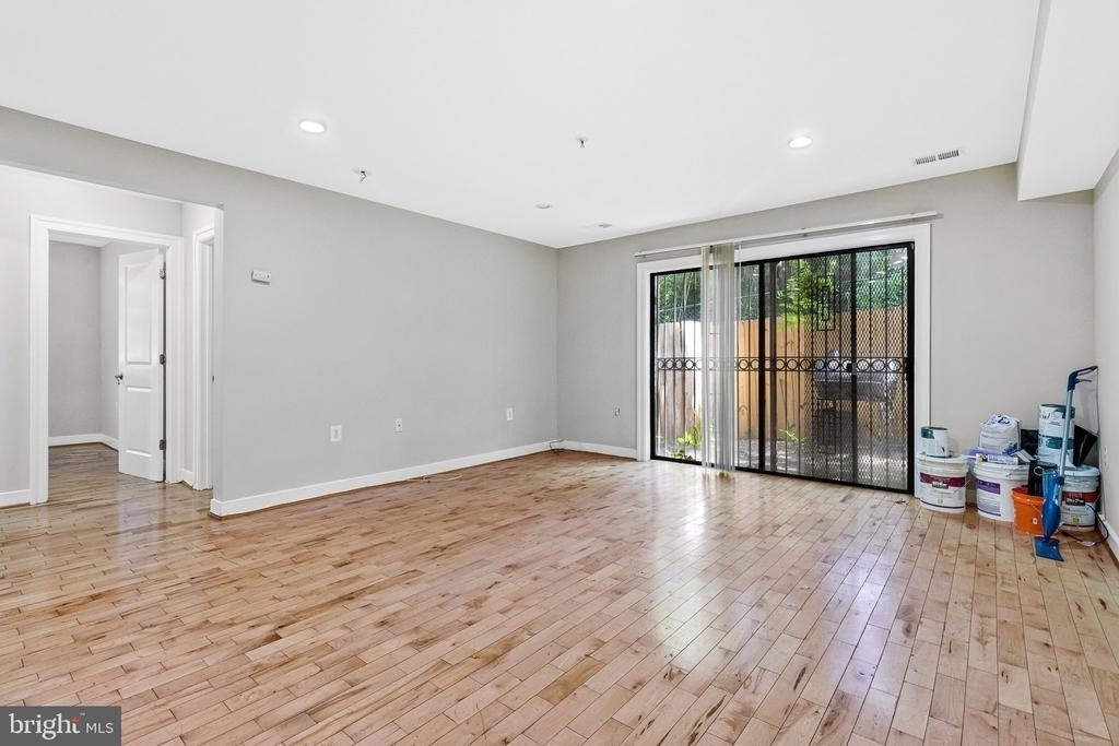 310 Atlantic Street Se - Photo 8