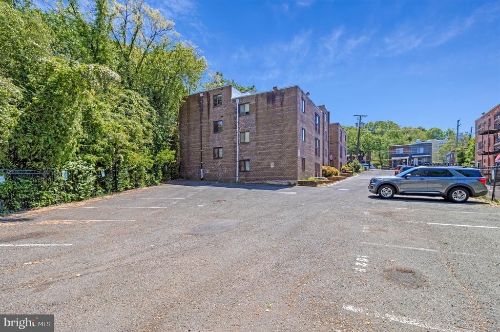 310 Atlantic Street Se - Photo 4