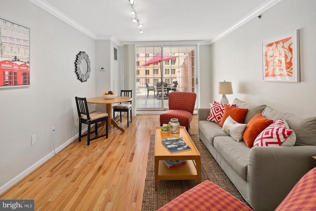 1230 23rd Street Nw - Photo 7