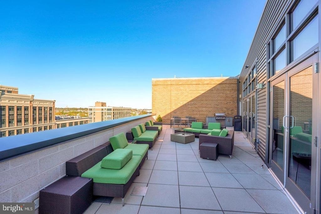 460 New York Nw - Photo 16