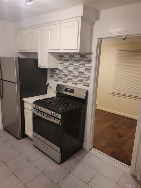 19925 Greenfield Road - Photo 6