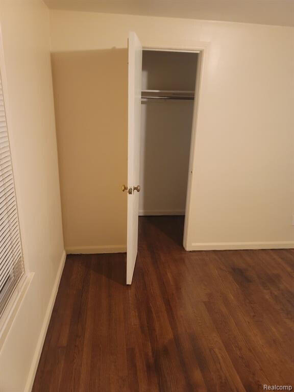 19925 Greenfield Road - Photo 10