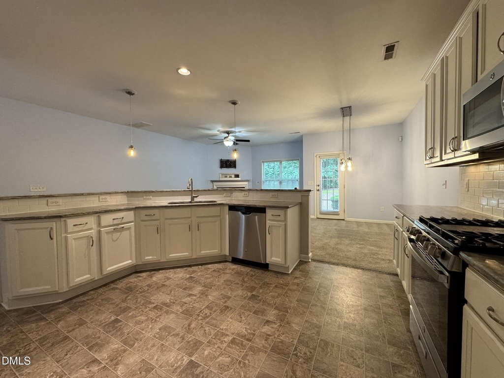 202 Cypress Hill Lane - Photo 4