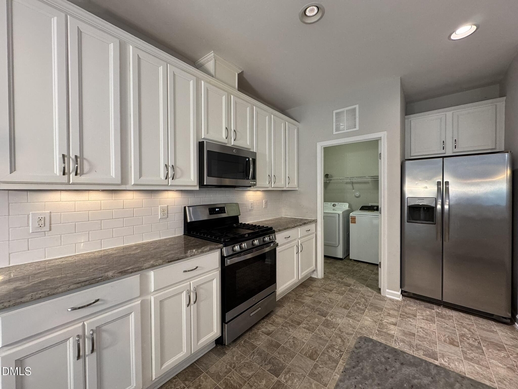 202 Cypress Hill Lane - Photo 3