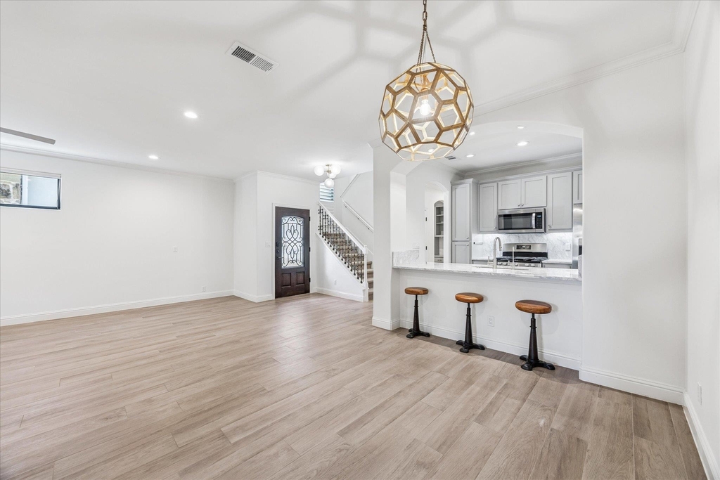 3303 Pecos St - Photo 8