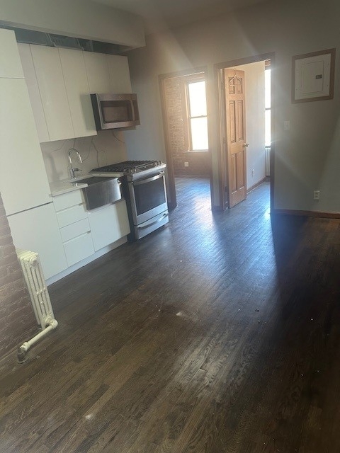 410 East 13th Street - Photo 4