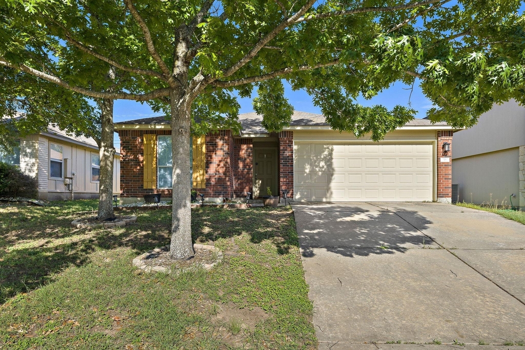 218 Altamont St - Photo 0