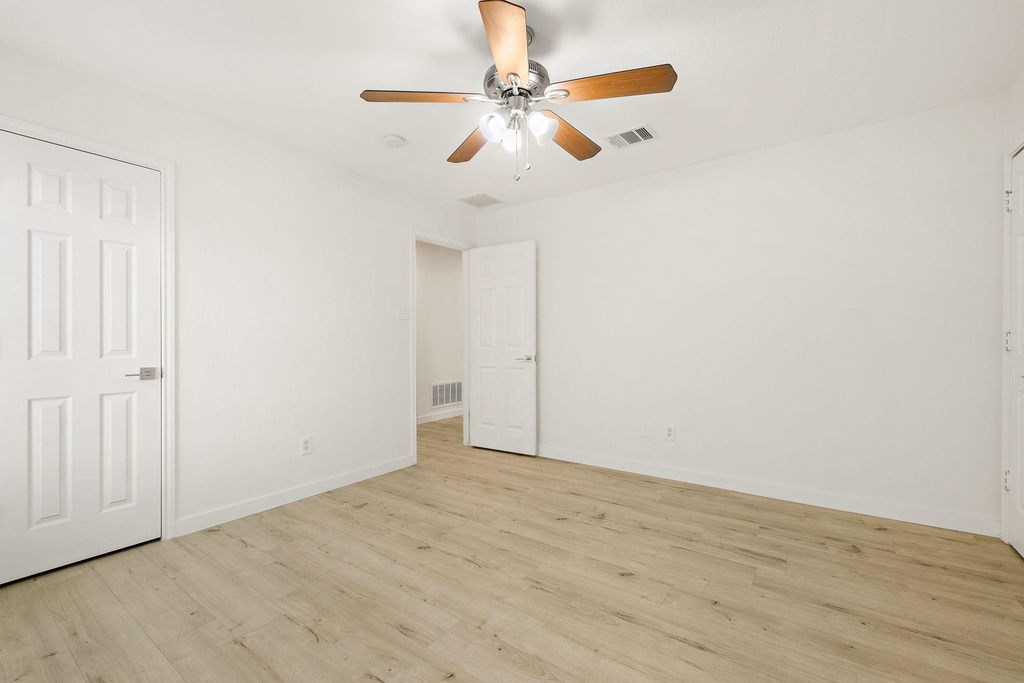 218 Altamont St - Photo 11