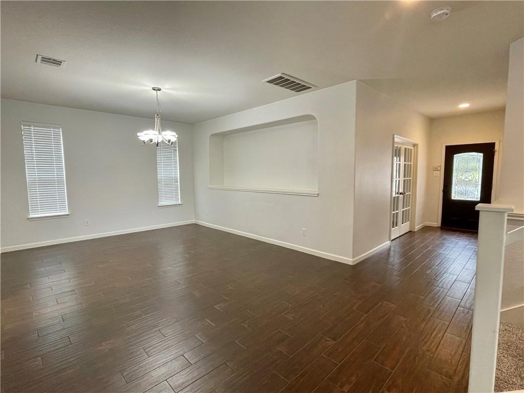 608 Trail Dust Dr - Photo 3