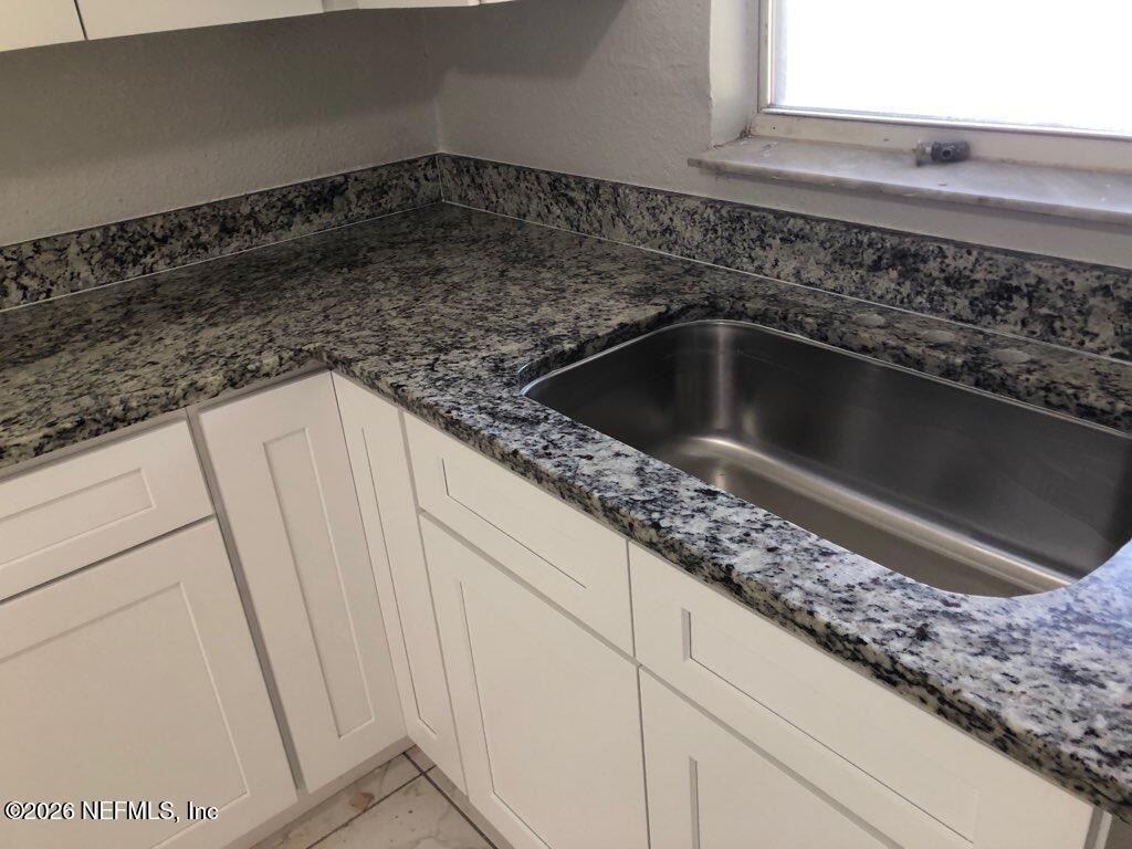 2953 W 9th Street - Photo 2