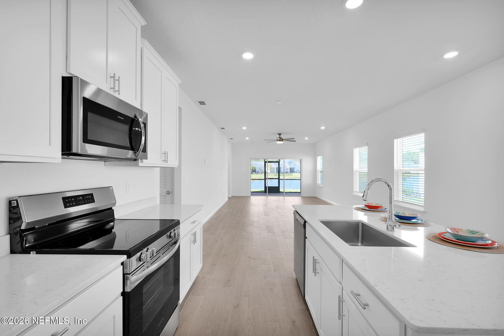 302 Lake Sinclair Street - Photo 9