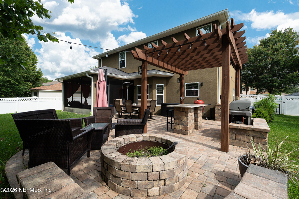 705 W Kings College Drive - Photo 4