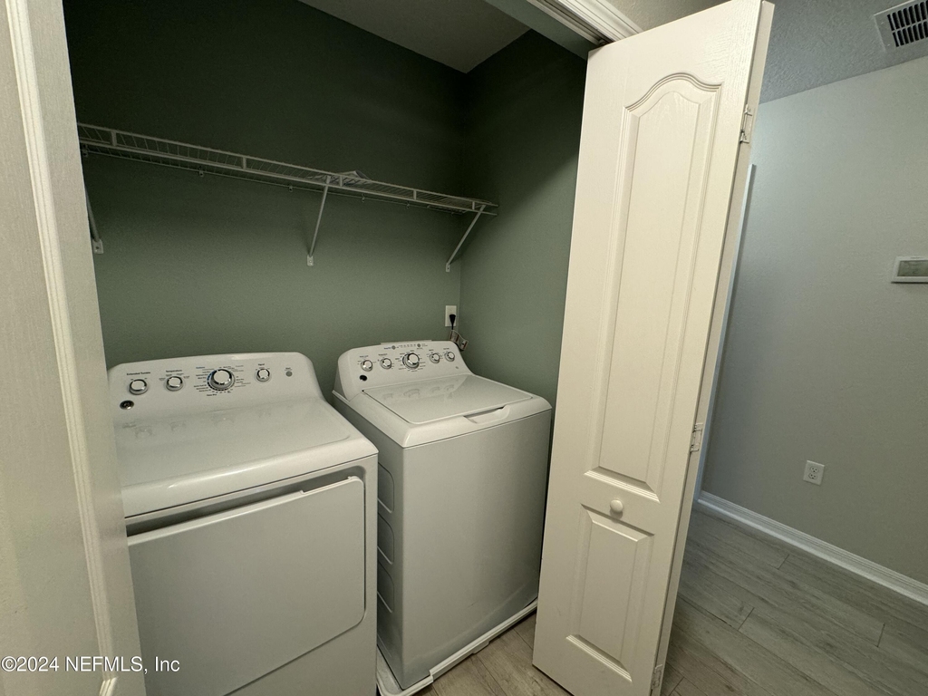 8224 Halls Hammock Court - Photo 15