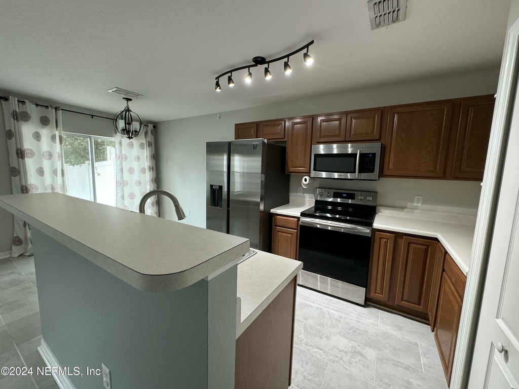 8224 Halls Hammock Court - Photo 3