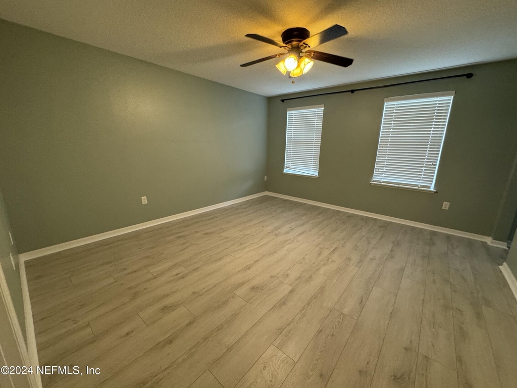 8224 Halls Hammock Court - Photo 8