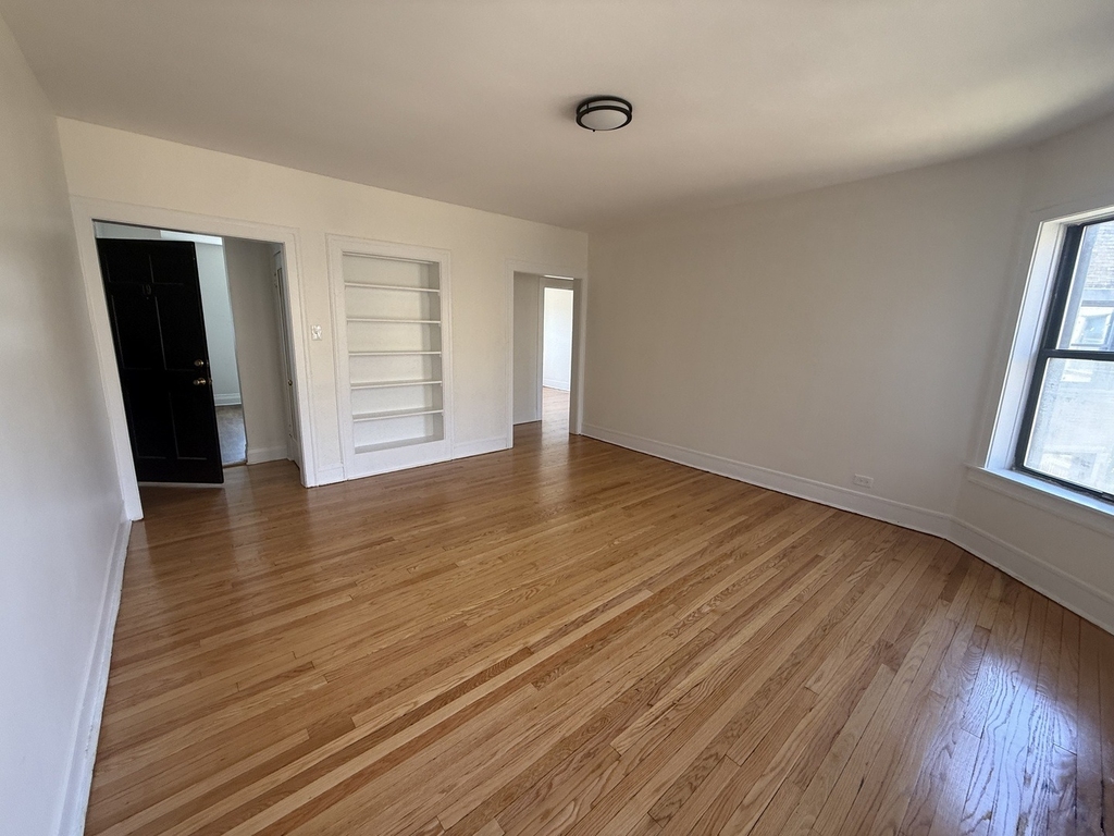 7351 N Damen Avenue - Photo 8