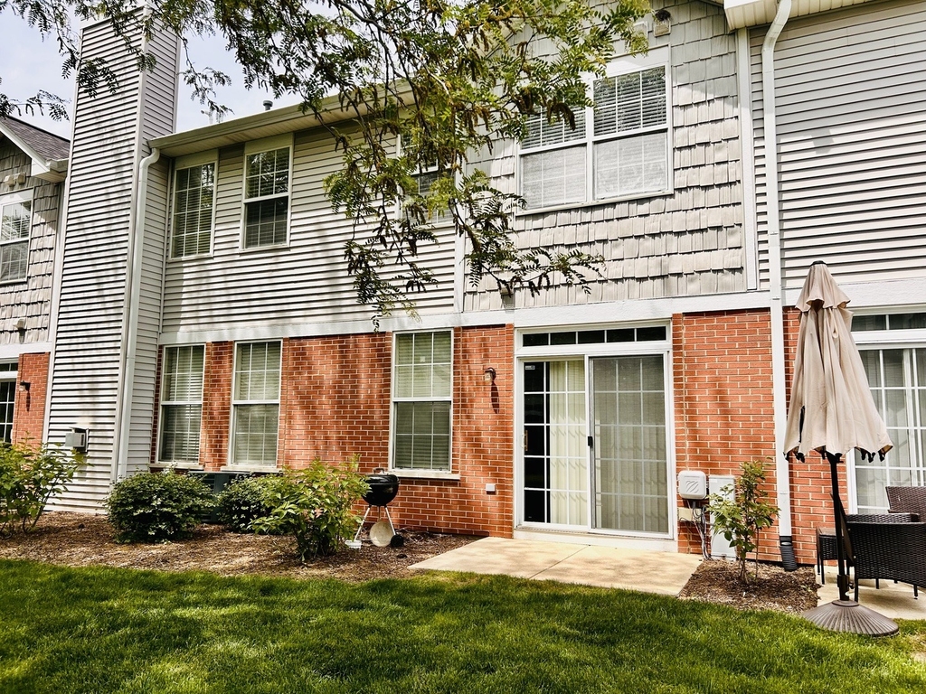 24121 Walnut Circle - Photo 1