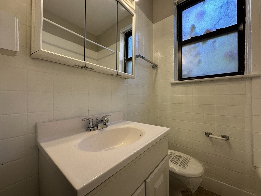 661 W Sheridan Road - Photo 17