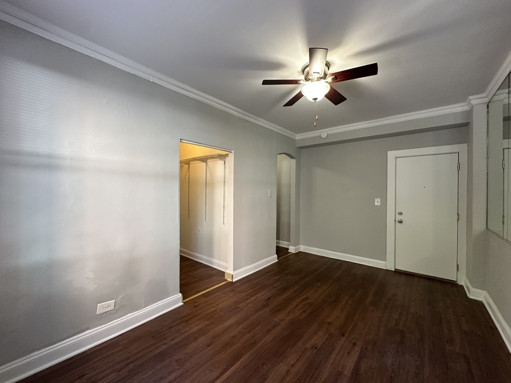 661 W Sheridan Road - Photo 10