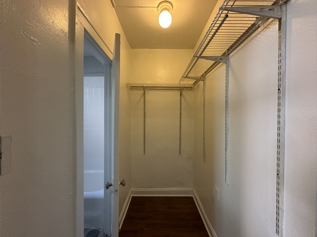 661 W Sheridan Road - Photo 15