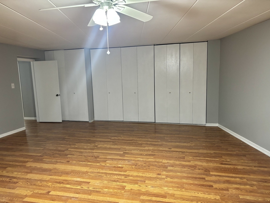 18 E Old Willow Road - Photo 11