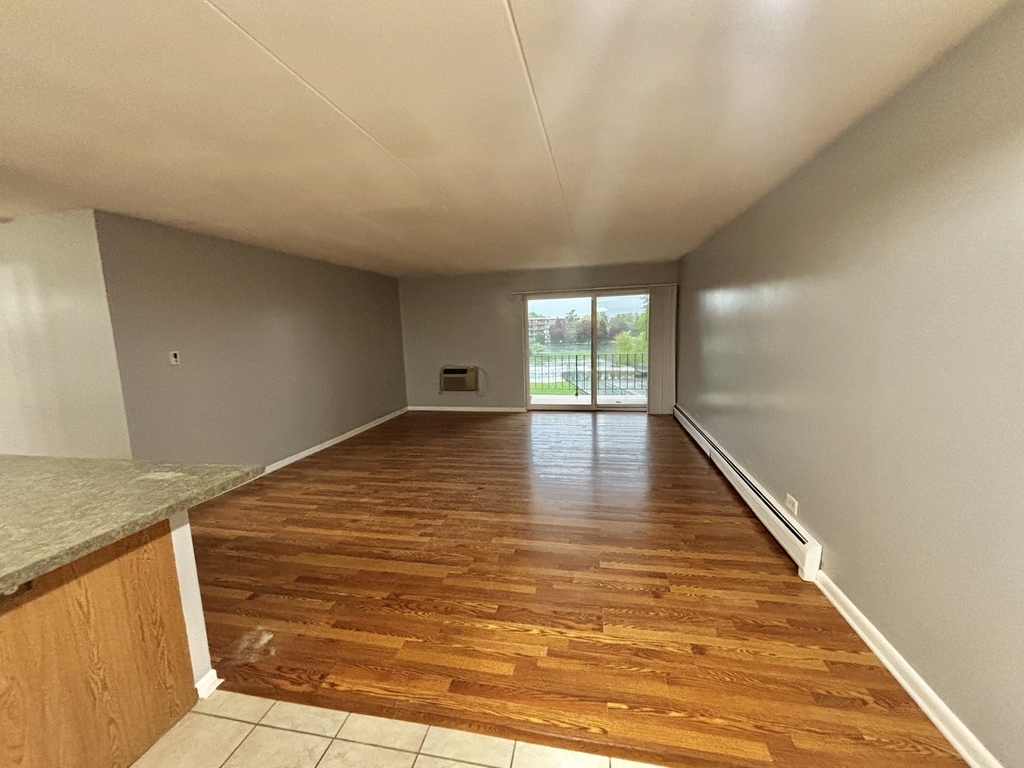 18 E Old Willow Road - Photo 7