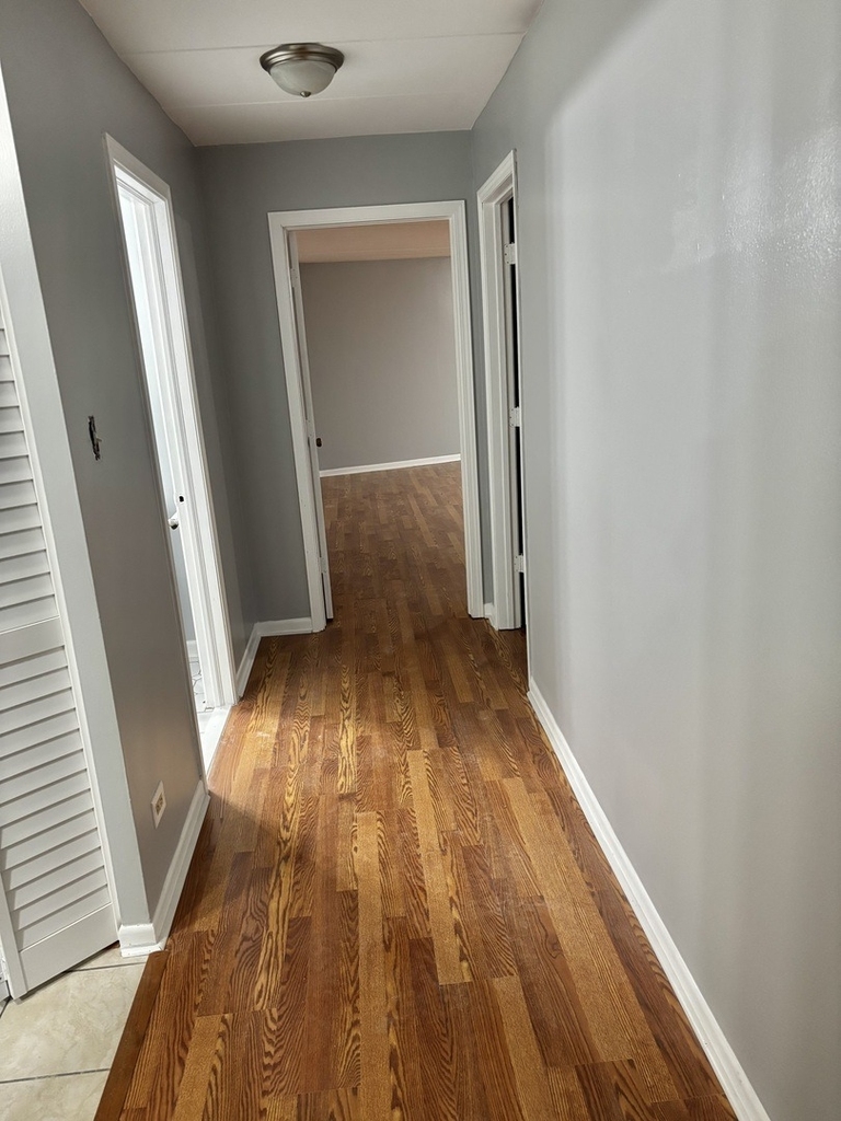 18 E Old Willow Road - Photo 8